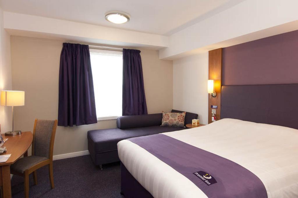 Premier Inn Birmingham South - Hall Green Екстериор снимка